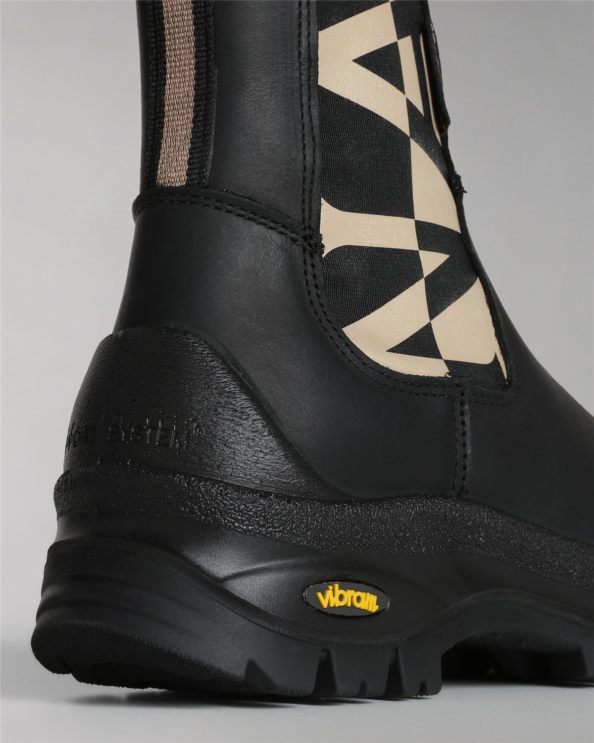 Crest Leather Boots