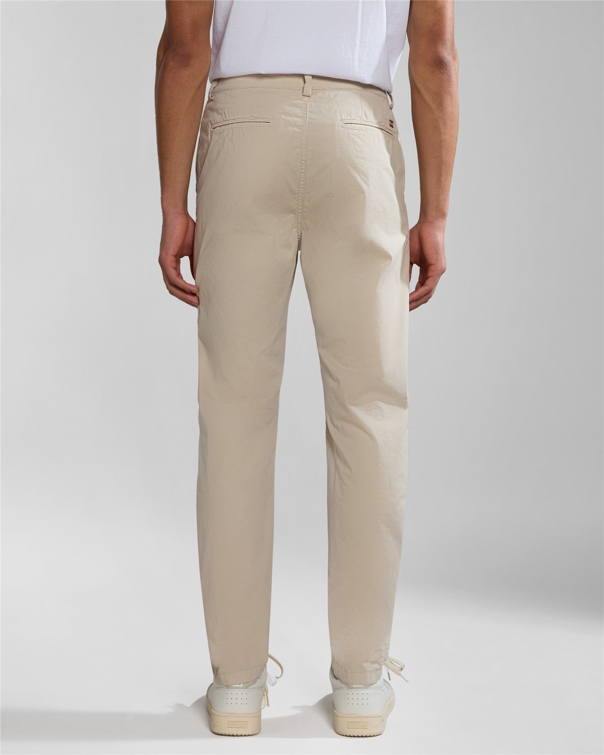 Puyo Lightweight Chino Trousers