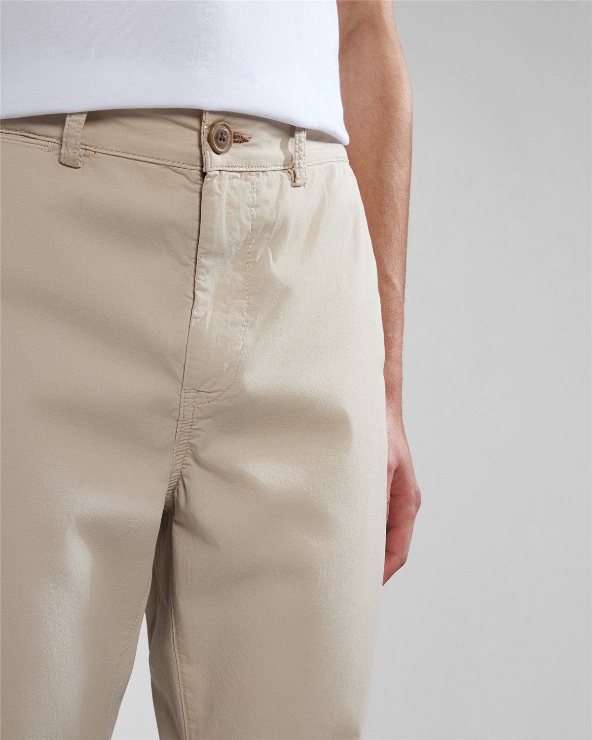 Puyo Lightweight Chino Trousers