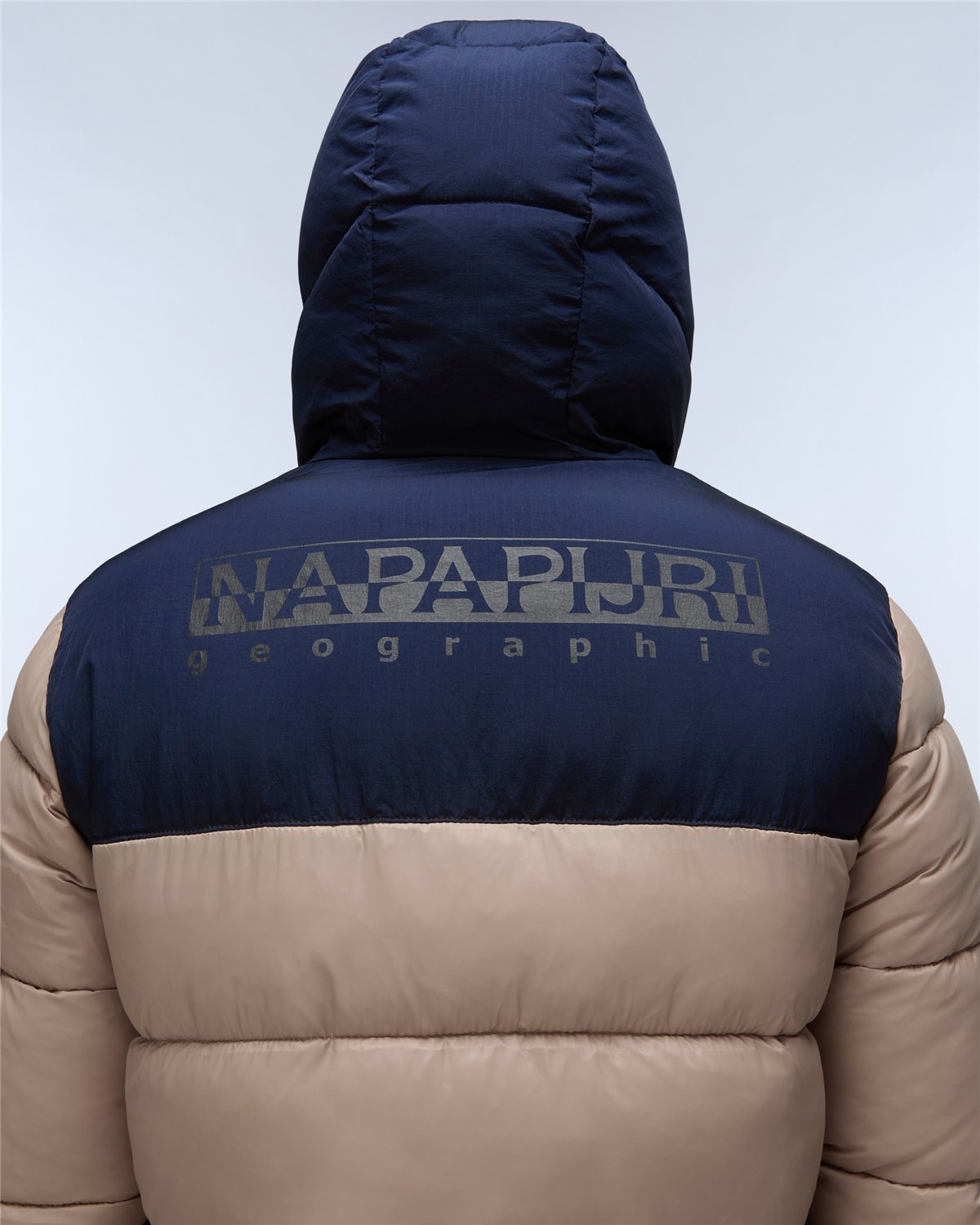 Hornelen Short Jacket