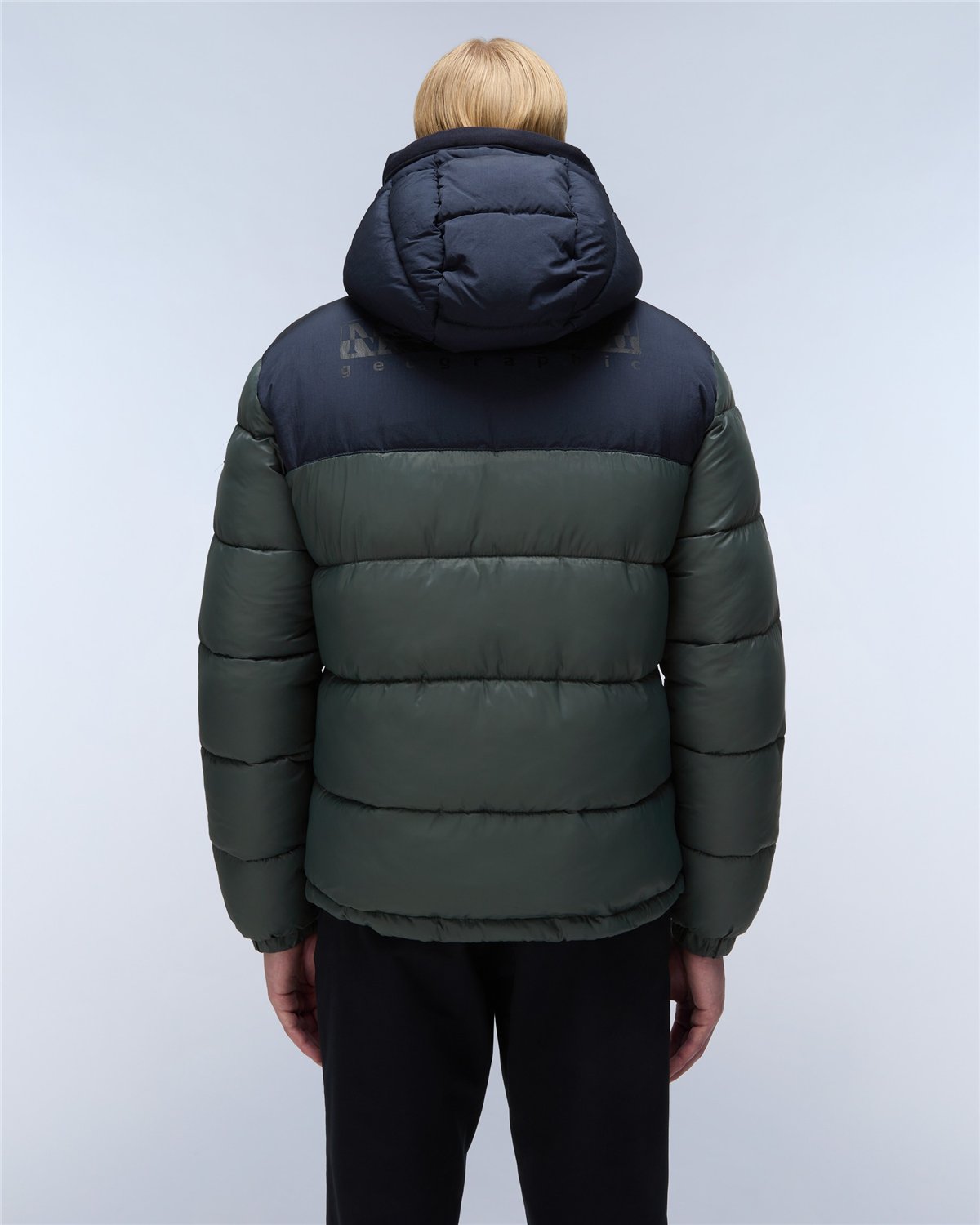 Hornelen Short Jacket