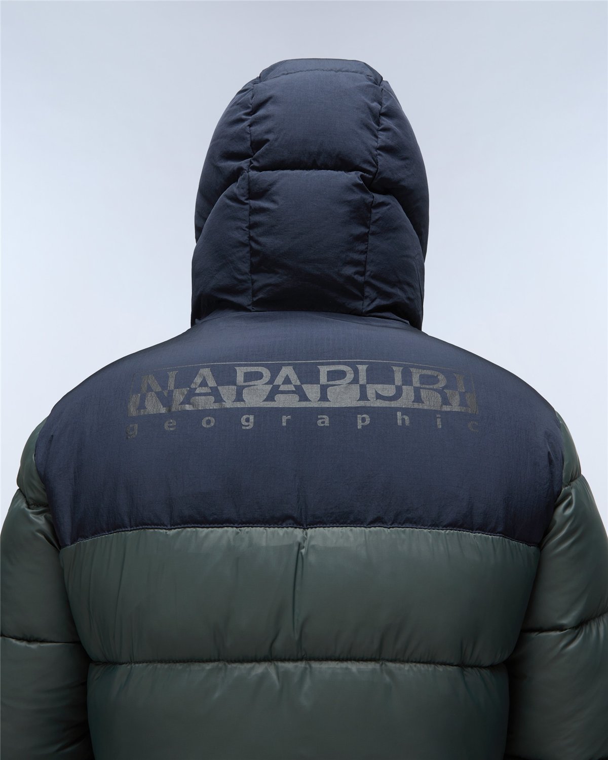 Hornelen Short Jacket