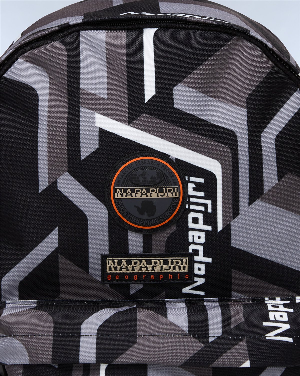 Voyage Print Backpack - 19.5 L