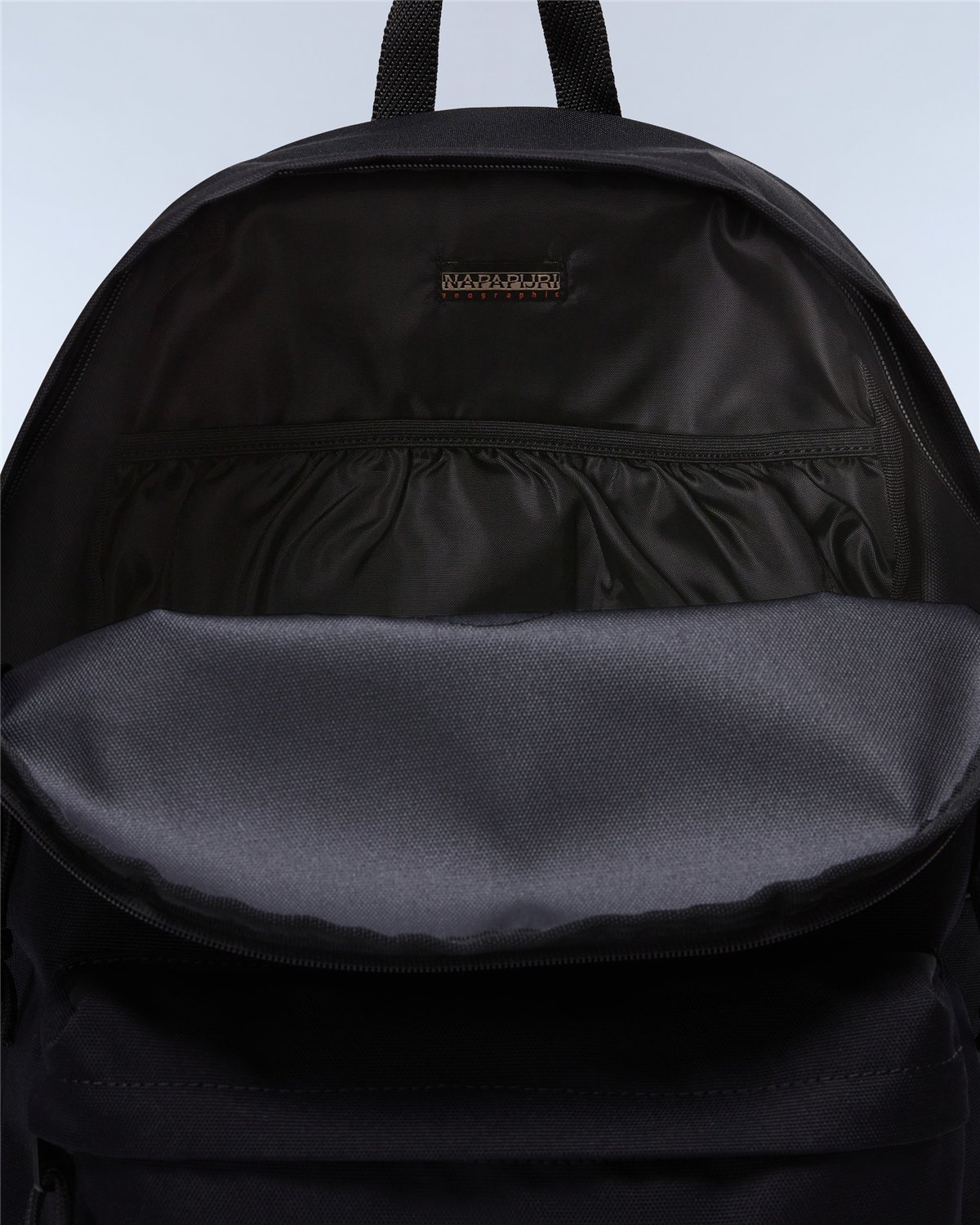 Voyage  Backpack - 31 L