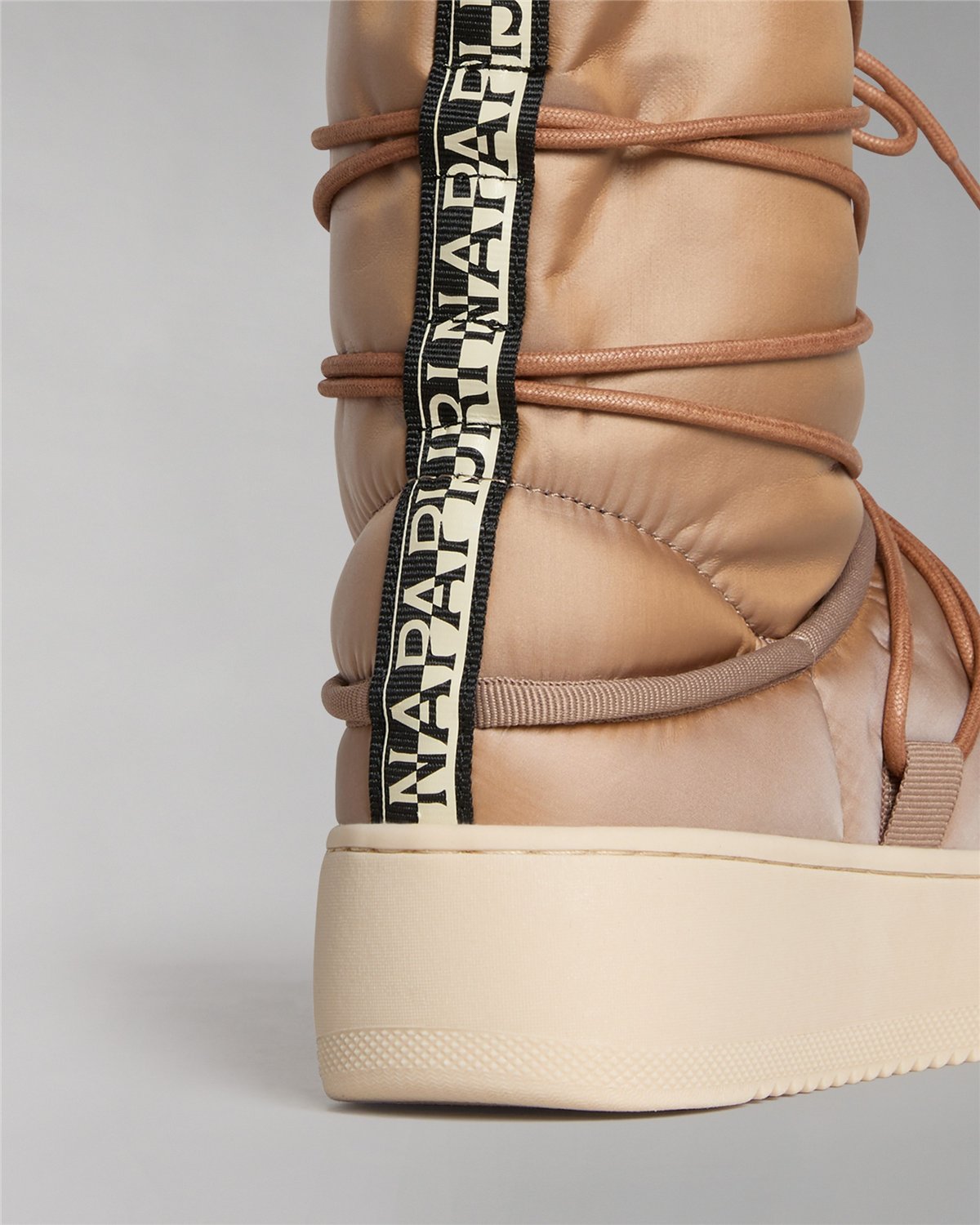 River High Snow Boots