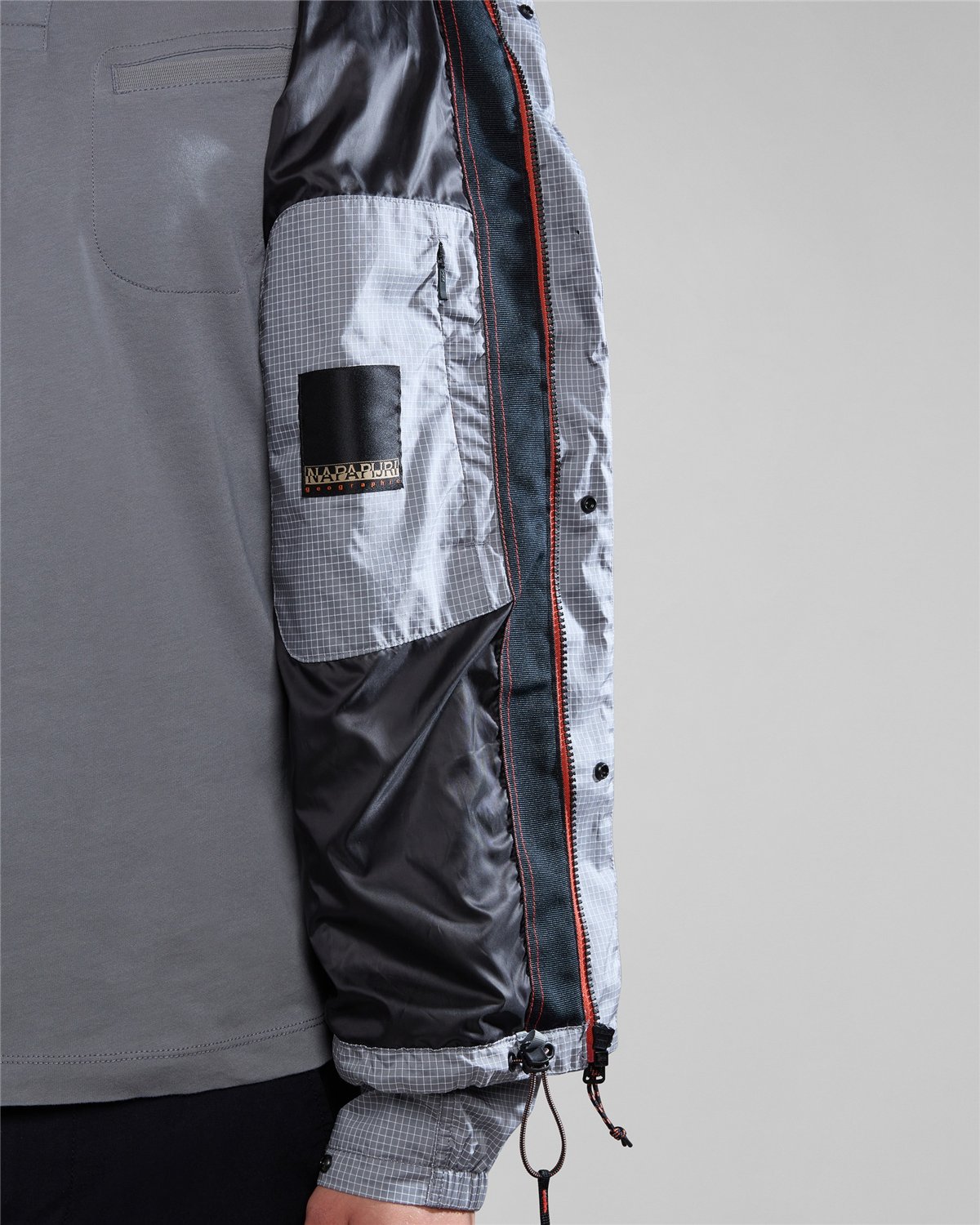 Makay Windbreaker with Dyneema®