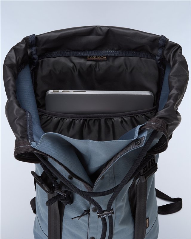 Signa Backpack - 27 L