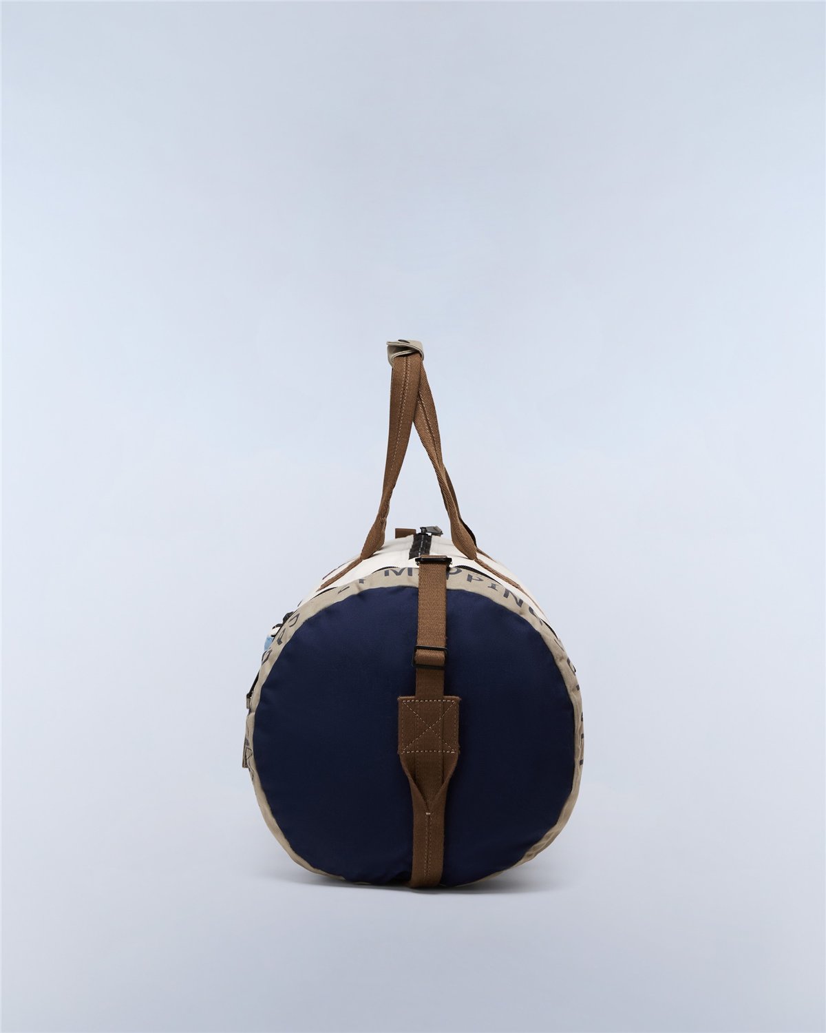 Equator Duffle Bag - 61.44 L