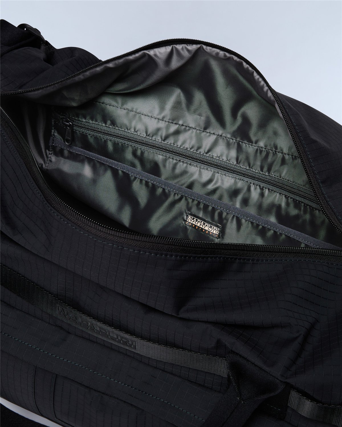 Nadir Big Duffle Bag - 67 L