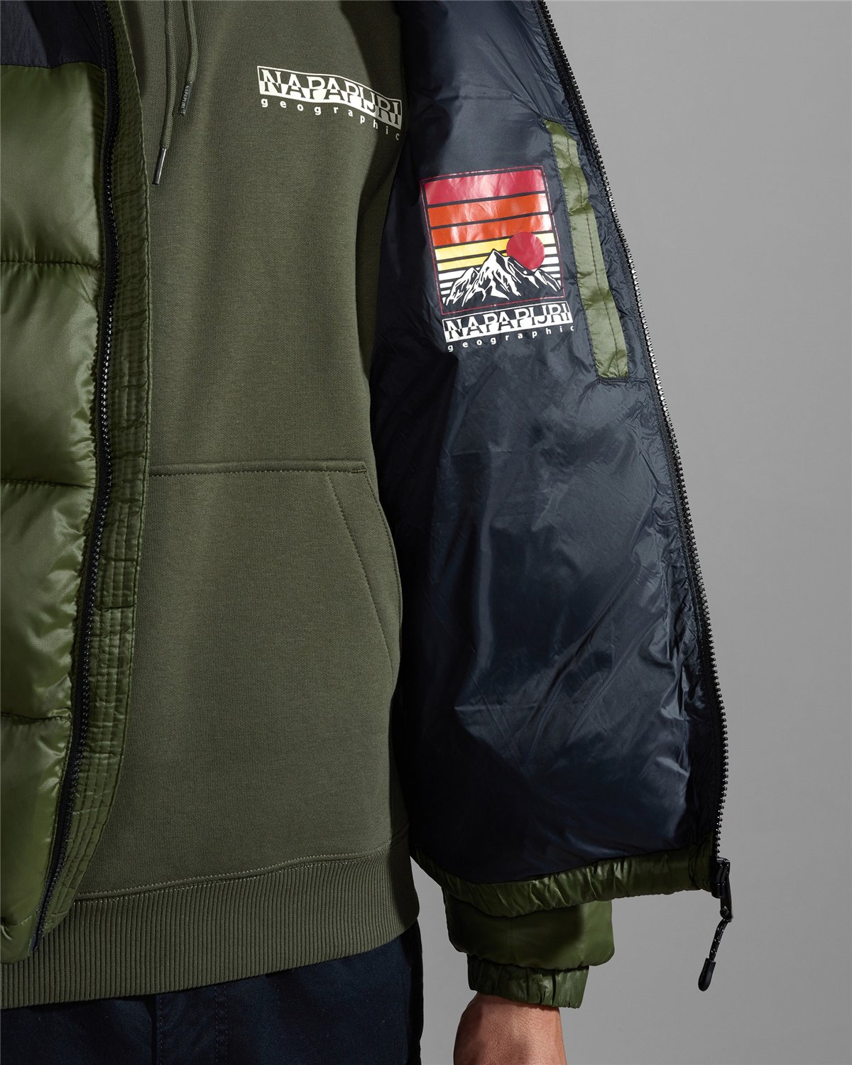 Hornelen Short Jacket