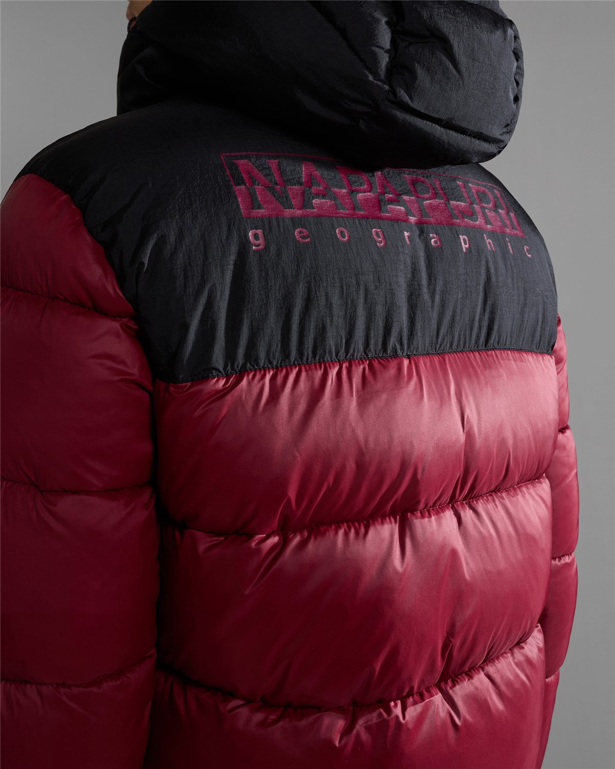 Hornelen Short Jacket