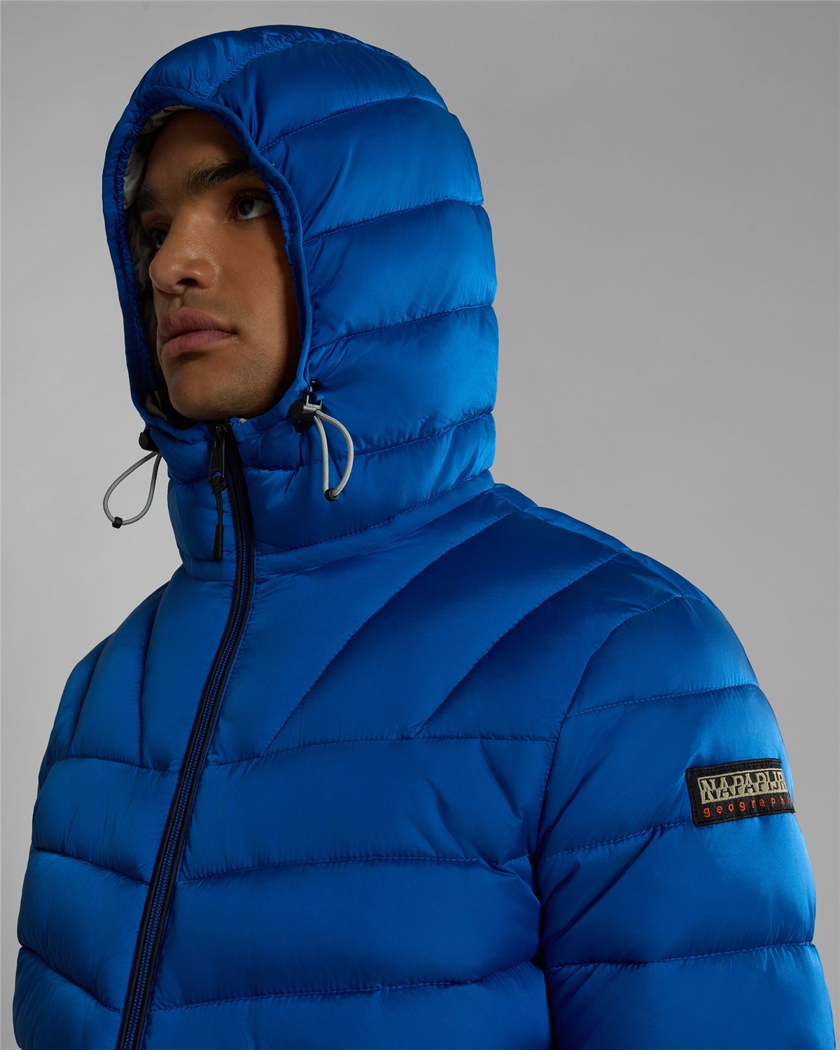 Aerons Short Jacket Adjustable hood