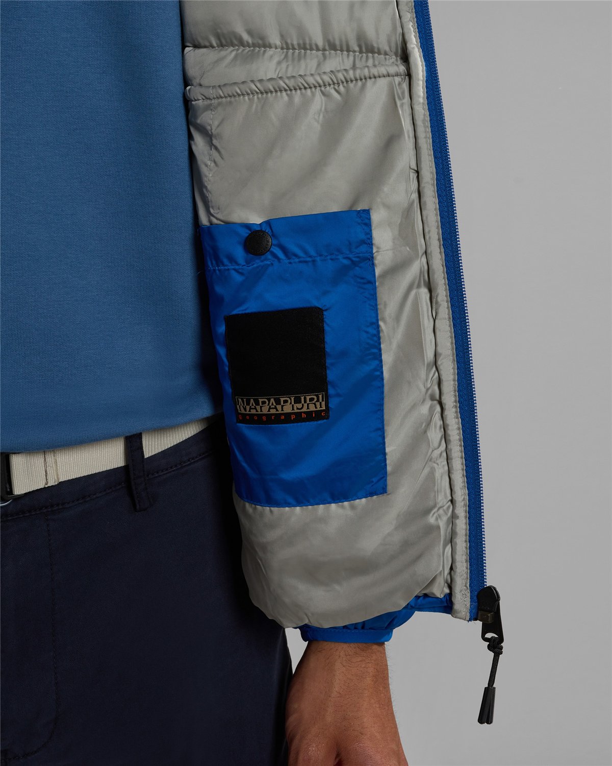 Aerons Short Jacket Adjustable hood