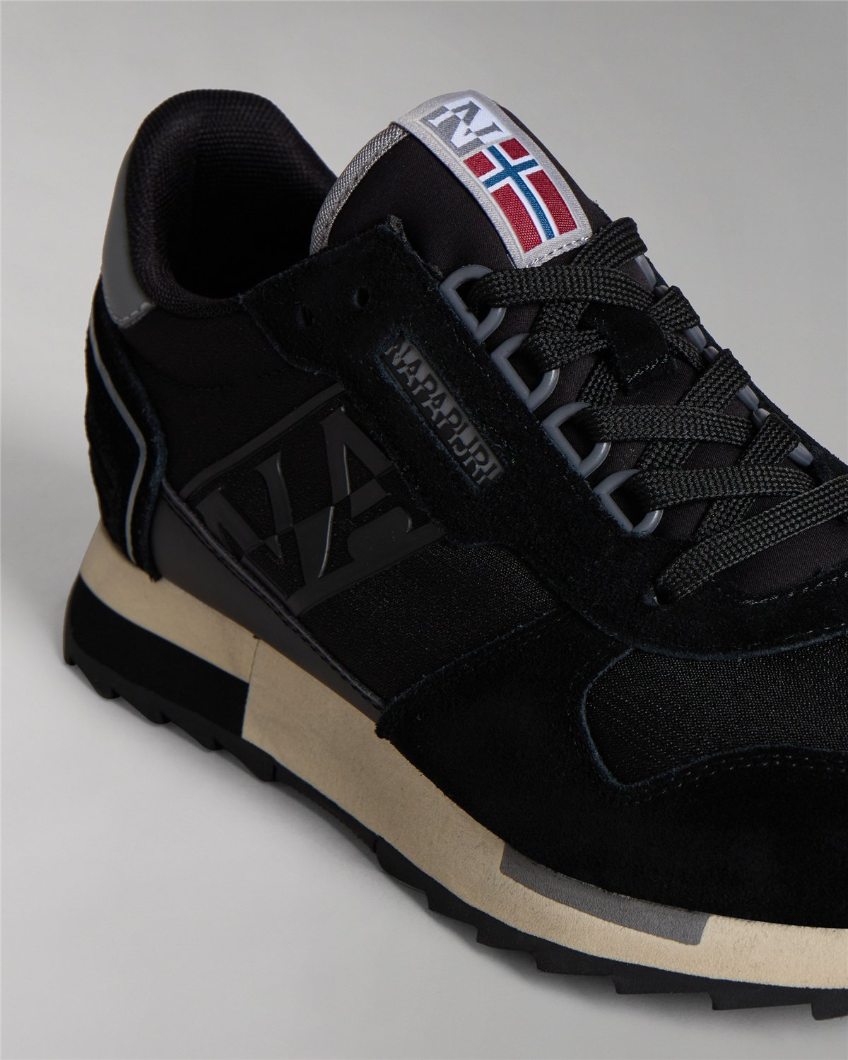 Virtus Trainers