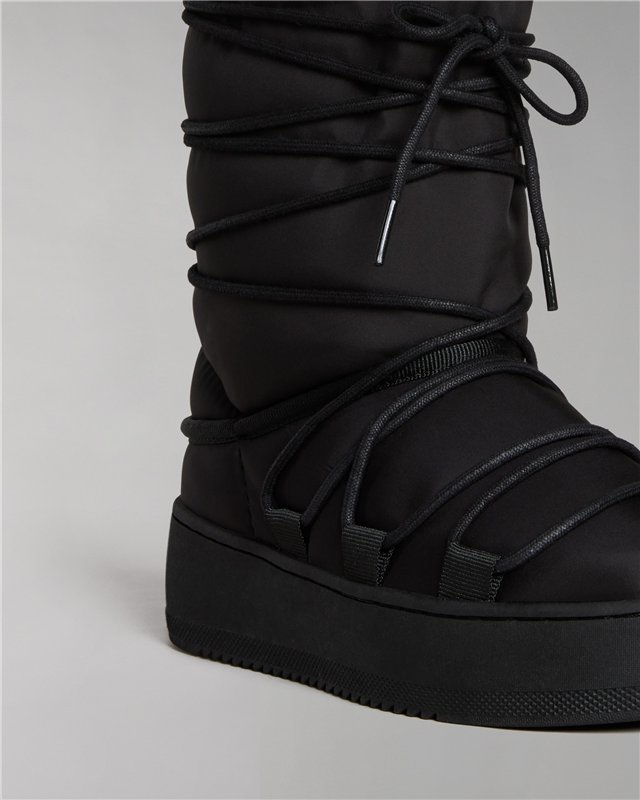 River High Snow Boots